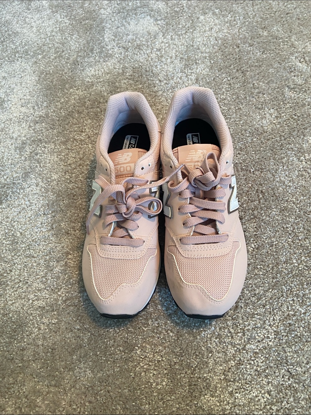 New Balance 500 Women's Athletic Sneakers in Pastel Pink